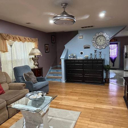 Colorful 3 Bedrooms Twin Home Near Center Φιλαδέλφεια Εξωτερικό φωτογραφία