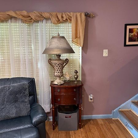 Colorful 3 Bedrooms Twin Home Near Center Φιλαδέλφεια Εξωτερικό φωτογραφία